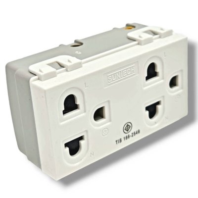 SUNTECH ปลั๊กกราวด์คู่ ปลั๊กตัวเมีย มีม่านนิรภัย Model MF639 วัตถุไม่ลามไฟ