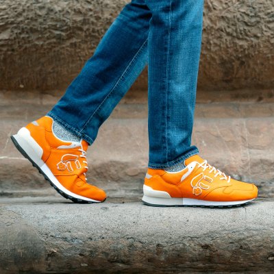 ORANGE