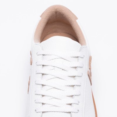 WHITE LATE