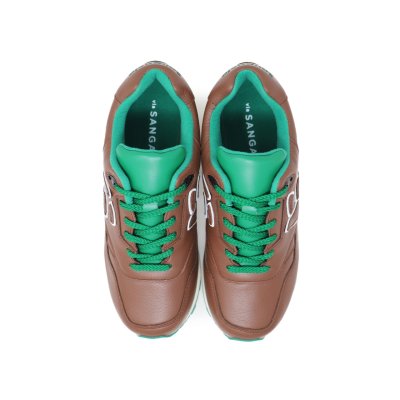 VINTAGE BROWN