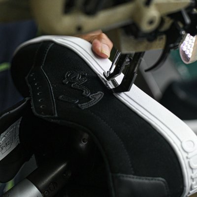 SG8 BLACK
