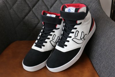 CONCORDE WHITE BLACK