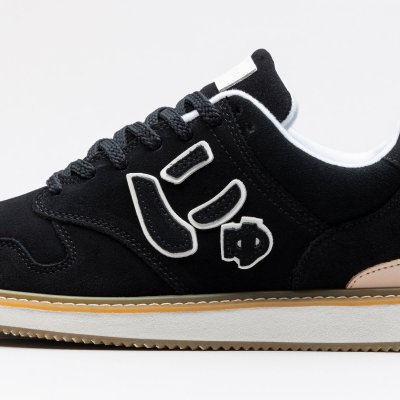 CREPE BLACK