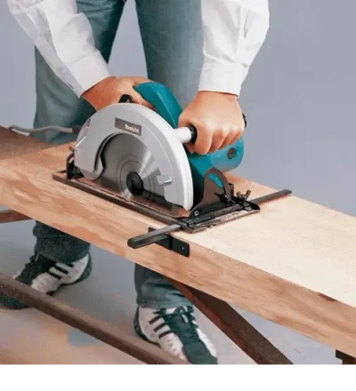 MAKITA เลื่อยวงเดือน 235 มม. (9") 2,000W รุ่น N5900B