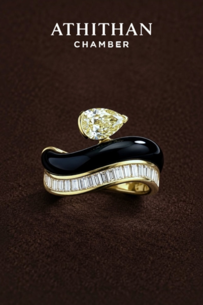 GOLDEN ECLIPSE  Yellow Diamonds - Agate Ring