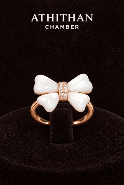 PARISIAN BOW RING