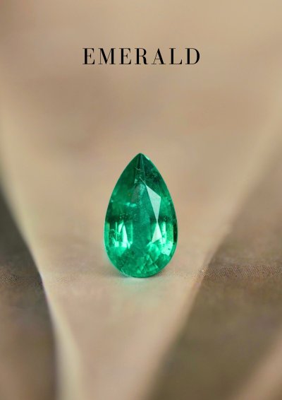 0.90 กะรัต / GIL / มรกต Zambia (Vivid Green)