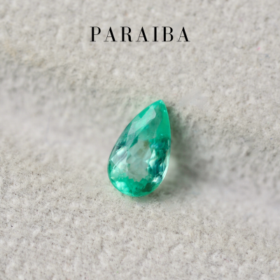 0.92 ct. / Paraiba (Blue Green)