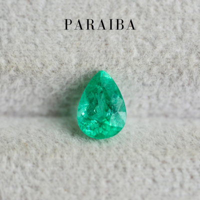 0.73 กะรัต / พาไรบา (Bluish Green)