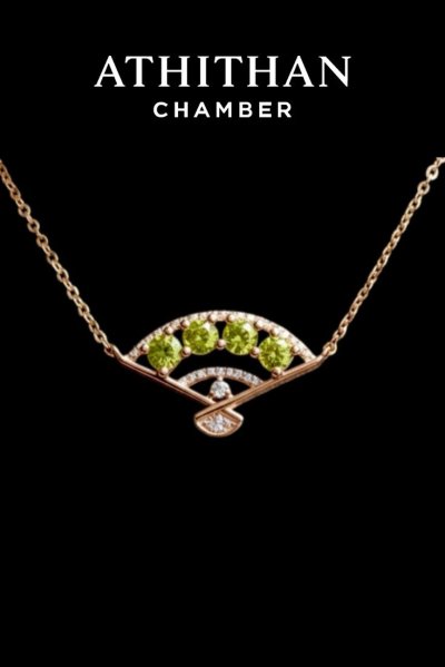 WIND CHARM Green Sapphires Pendant Necklace