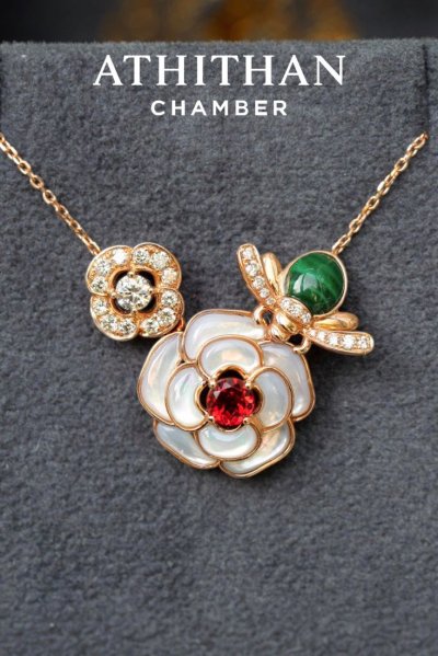 BEE & BLOOM - Garnet, Malachite, Mother of Pearl Pendant Necklace