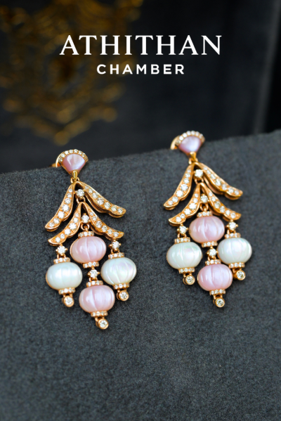 Mother of Pearl Earrings (พรีออเดอร์ 45 วัน)