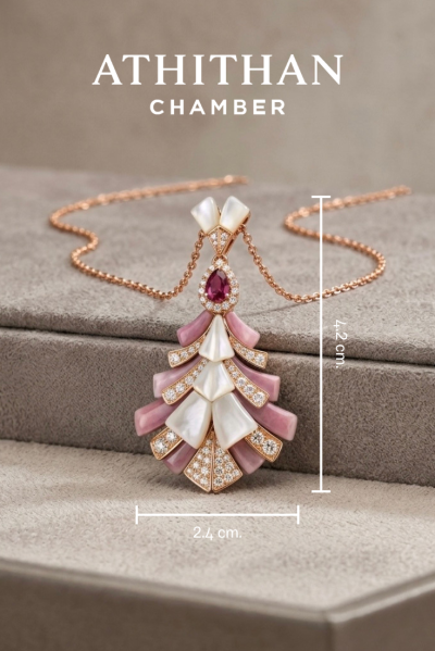 ROSALINE FAN - Garnet, Mother of Pearl Pendant Necklace (พรีออเดอร์ 45 วัน)