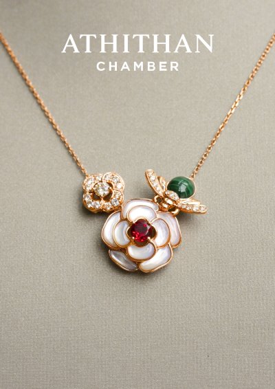 Bee & Bloom Pendant Necklace