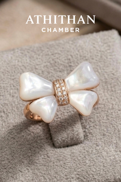 PARISIAN BOW - Mother of Pearl Ring