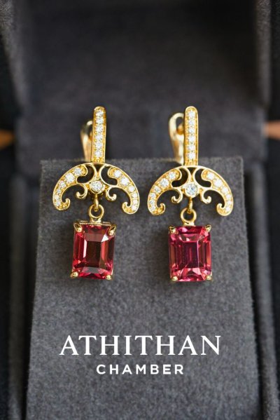THE JEWELLED HARMONY Red Garnet Earrings