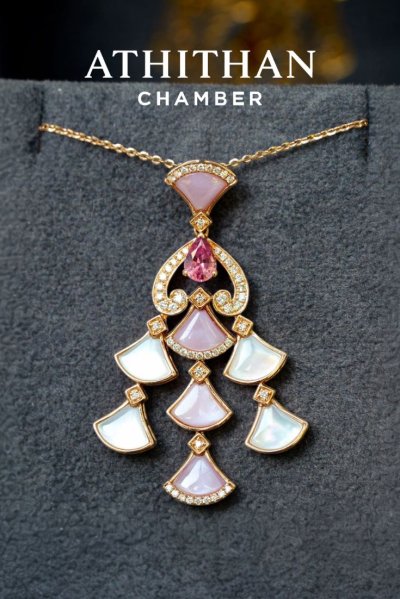 PETAL SERENADE - Padparadscha & Mother of Pearl Pendant (พรีออเดอร์ 45 วัน)