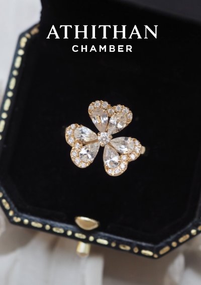 PRETTY PANSY White Sapphire Ring