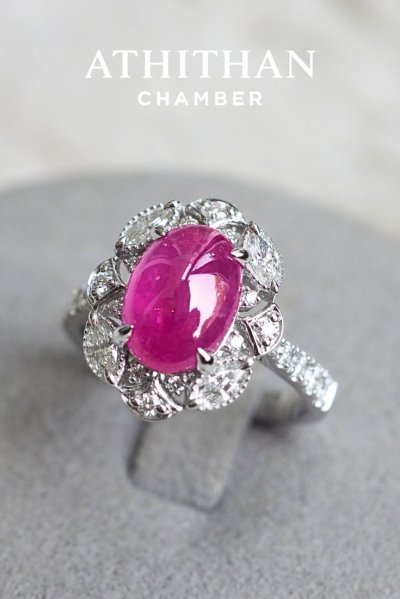 MADAME ROYALE - Burma Ruby Cabochon Ring