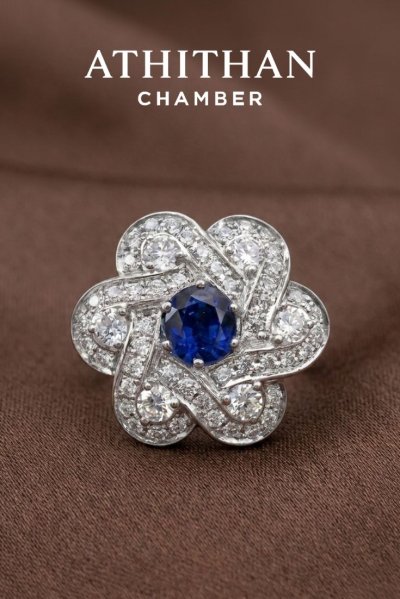 REGAL FLOWER Blue Sapphire Ring