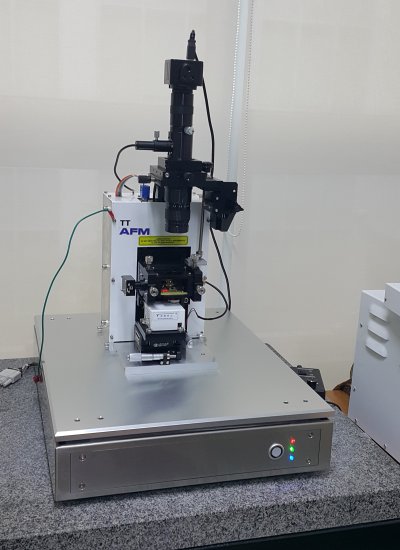 Table Top Active Anti-Vibration System