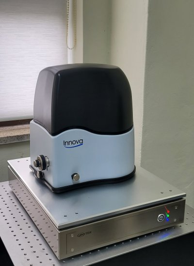 Table Top Active Anti-Vibration System