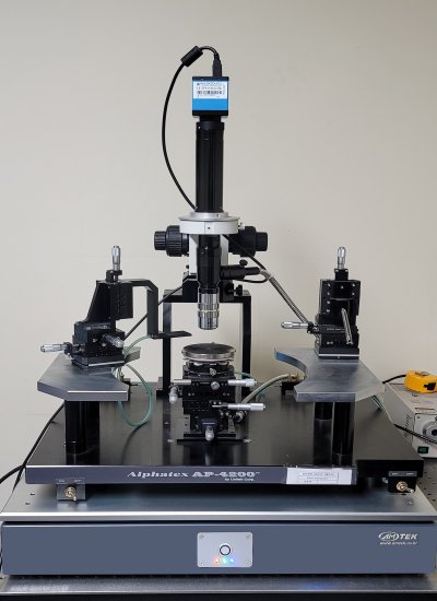 Compact active isolation system for normal SEM (Active Vibration Isolator)