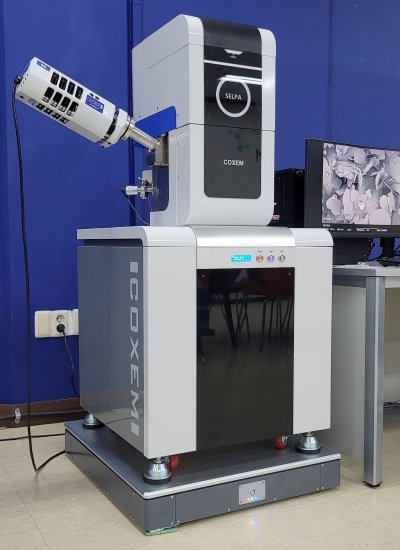 Compact active isolation system for normal SEM (Active Vibration Isolator)