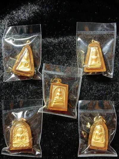 พระชุดเบญจภาคี