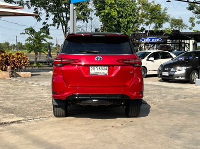 TOYOTA FORTUNER 2.8 GR SPORT 4WD AT YEAR 2022