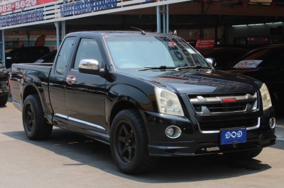 ISUZU DMAX Cab 2.5 SLX X-Series Super Titanium MT ปี 2011