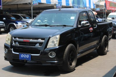 ISUZU DMAX Cab 2.5 SLX X-Series Super Titanium MT ปี 2011