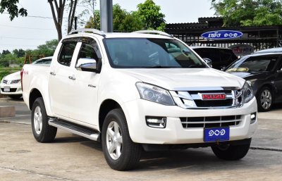 ISUZU DMAX 4dr Vcross Z-Prestige 4WD 3.0 (VGS, Navi) MT YEAR 2014