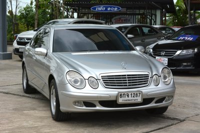 BENZ E220 CDI CLASSIC 2.2 AT ปี 2004