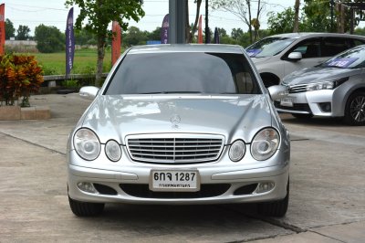 BENZ E220 CDI CLASSIC 2.2 AT ปี 2004