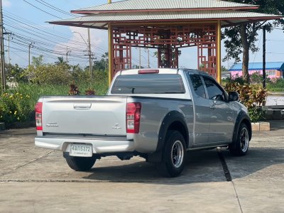ISUZU DMAX cab 1.9 Z MT YEAR 2019 ISUZU DMAX cab 1.9 Z MT YEAR 2019