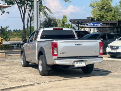 ISUZU DMAX cab 1.9 Z MT YEAR 2019 ISUZU DMAX cab 1.9 Z MT YEAR 2019