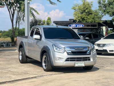ISUZU DMAX cab 1.9 Z MT YEAR 2019 ISUZU DMAX cab 1.9 Z MT YEAR 2019