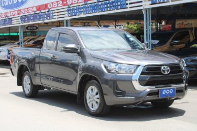 TOYOTA	REVO CAB 2.4 Z-EDITION ENTRY AT 2021