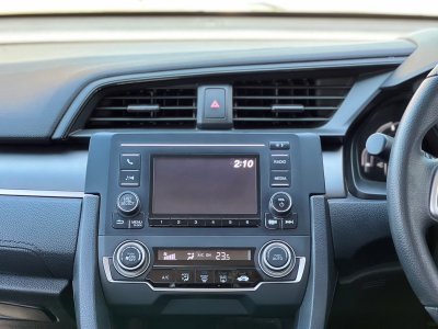 HONDA CIVIC 1.8 E AT YEAR 2017