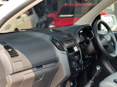 ISUZU DMAX 1.9 S ตอนเดียว MT YEAR 2019