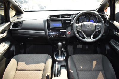 HONDA JAZZ 1.5 RS AT ปี 2018