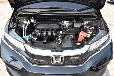 HONDA JAZZ 1.5 RS AT ปี 2018