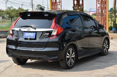 HONDA JAZZ 1.5 RS AT ปี 2018