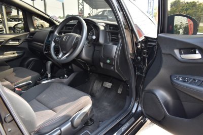 HONDA JAZZ 1.5 RS AT ปี 2018