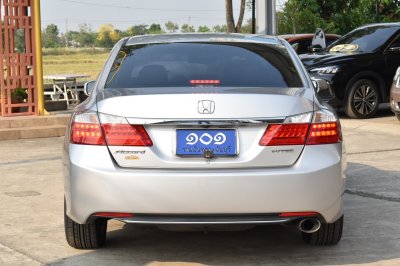 HONDA ACCORD 2.0 EL AT YEAR 2015