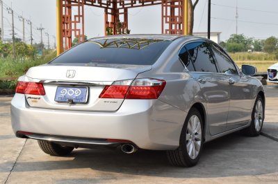 HONDA ACCORD 2.0 EL AT YEAR 2015