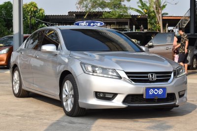 HONDA ACCORD 2.0 EL AT YEAR 2015
