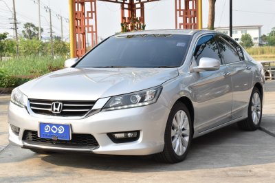 HONDA ACCORD 2.0 EL AT YEAR 2015
