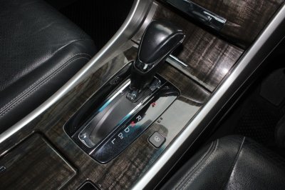 HONDA ACCORD 2.0 EL AT YEAR 2015